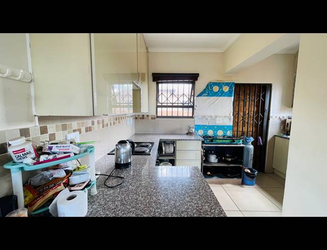 3 BEDROOM TOWNHOUSE FOR SALE IN MONTANA